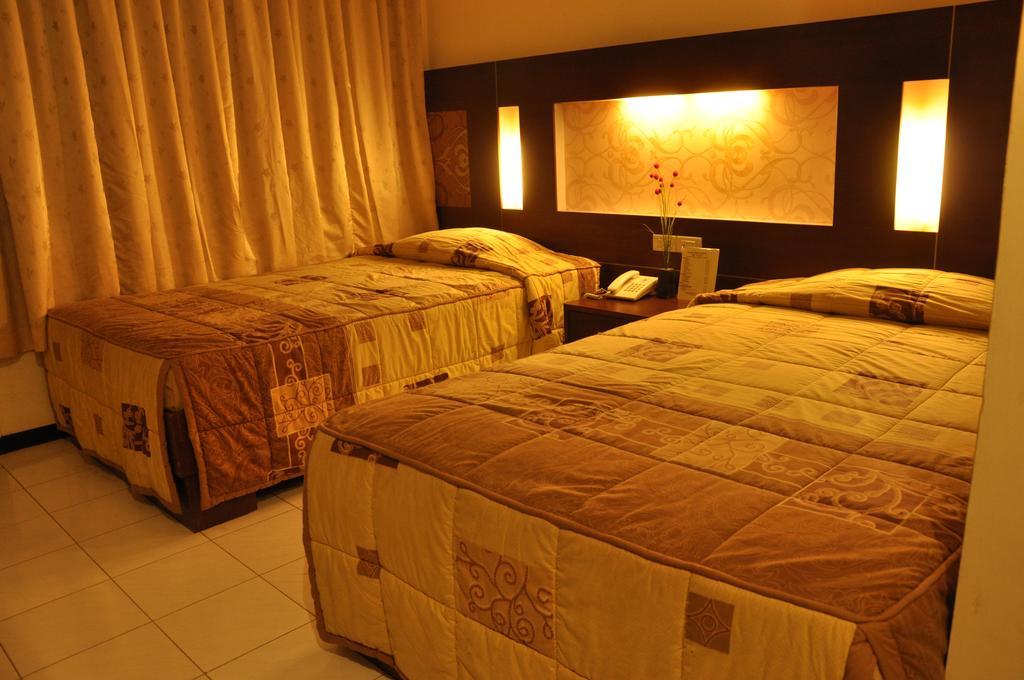 Hotel Wisanti Джокьякарта Экстерьер фото