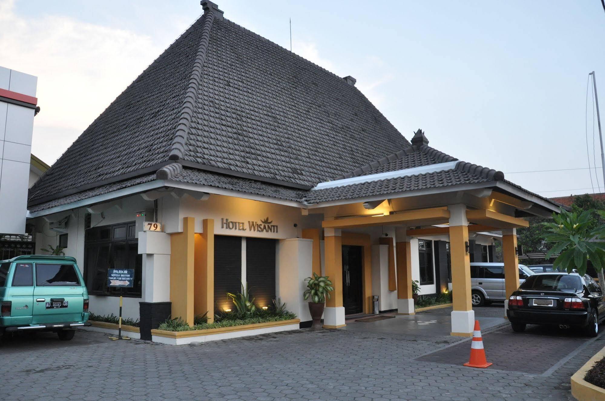Hotel Wisanti Джокьякарта Экстерьер фото
